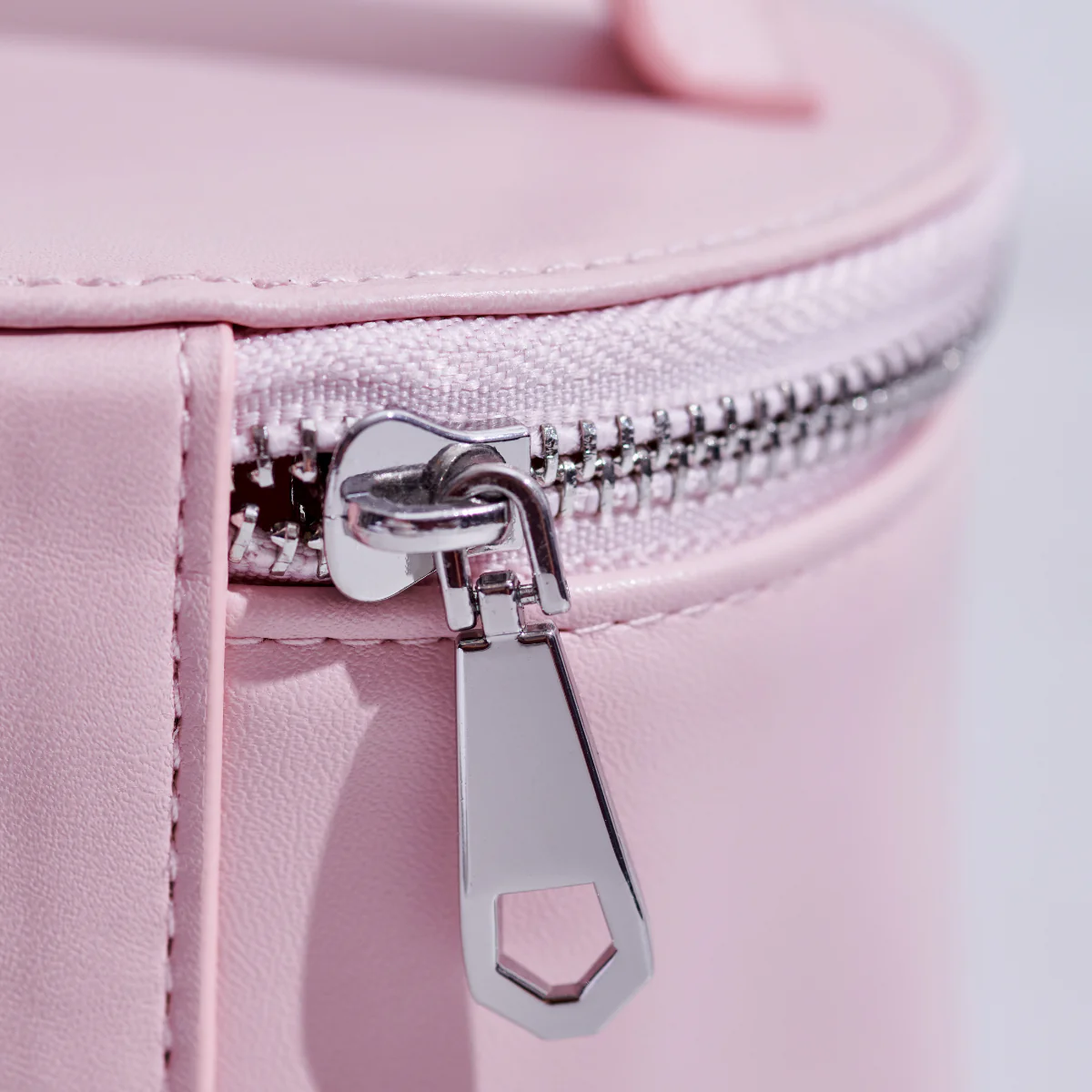 SF- Cosmetic Bag Pink - Image 3